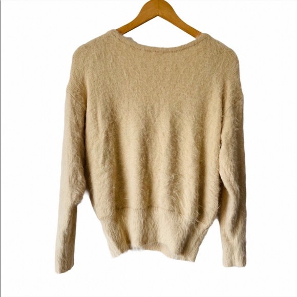 American Eagle Cropped Fit Top Size Medium - Picture 6 of 6